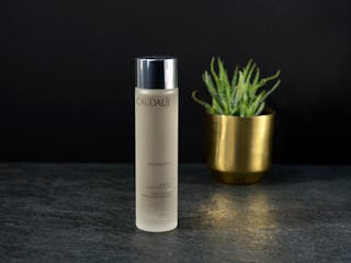 Caudalie Vinoperfect Concentrated Brightening Essence