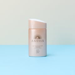 Shiseido Anessa essence UV sunscreen mild milk SPF50 (for sensitive skin)