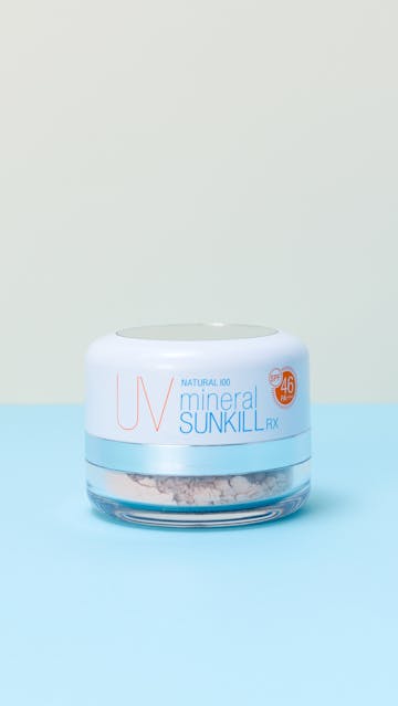MaxClinic Catrin NaturalUV natural 100 mineral Sunkill RX powder