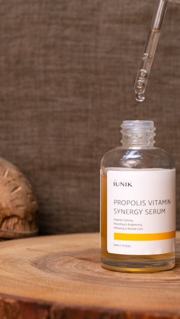 Iunik Propolis Vitamin Synergy Serum
