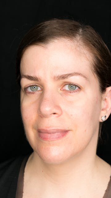 LG Led Mask Bare Face May 2019 - Bonnie Garner