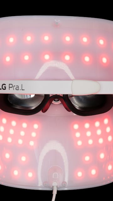 LG Pra.L LED Mask