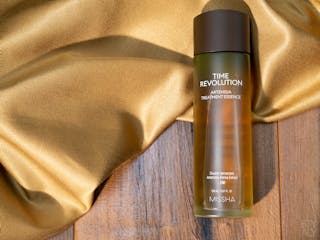 Missha Time Revolution Artemisia Treatment Essence