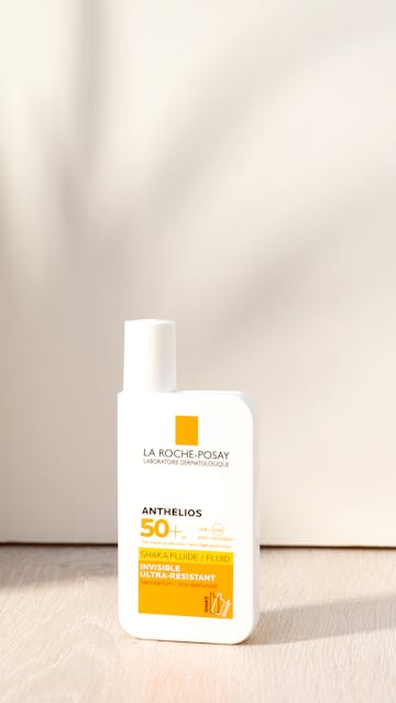 La Roche Posay Anthelios Shaka Fluid