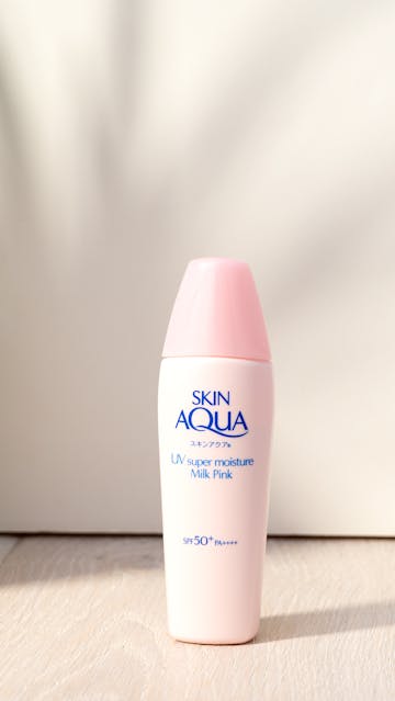 Rohto Skin Aqua UV Super Moisture Milk Pink