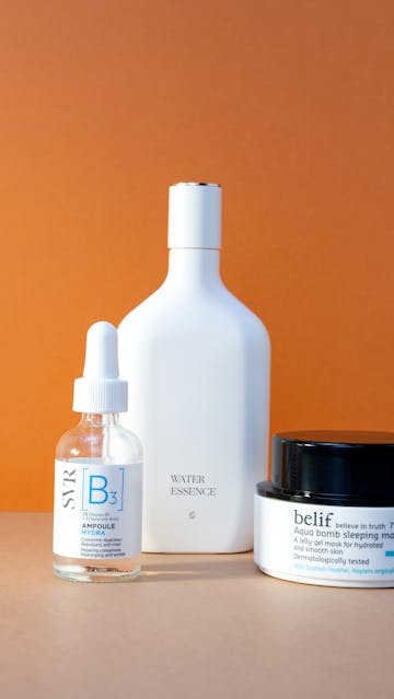 SVR Ampoule Hydra B3, Tambourins Water Essence, Belif Aqua Bomb Sleeping Mask