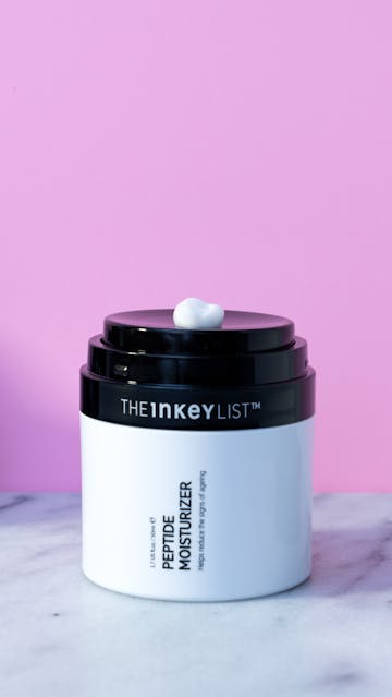The Inkey List Peptide Moisturizer Texture