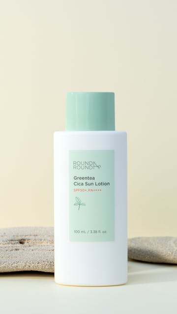 Round Around Green Tea Cica Sun Lotion Sunscreen