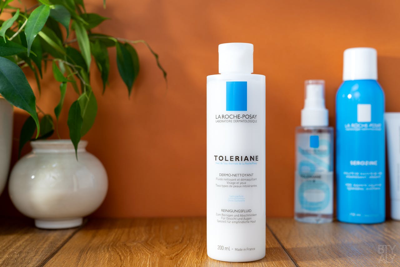 Review: La Roche Posay Toleriane Milky Cleanser | BTY ALY