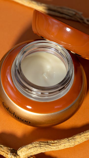 Sulwhasoo Concentrated Ginseng Renewing Cream EX Texture