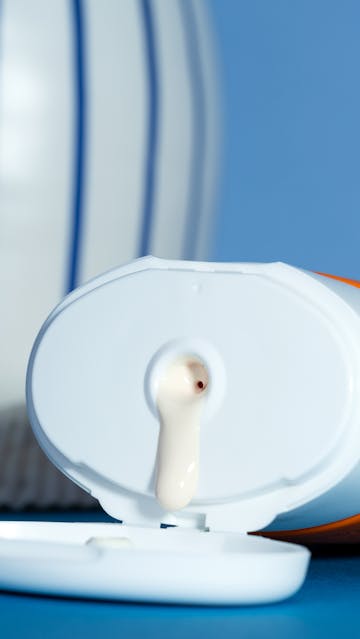 Avene Intense Protect + Sunscreen Texture