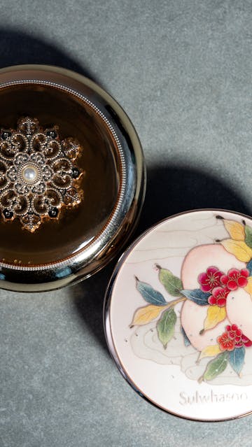 Korean Cushion Foundations: The History Of Whoo, Sulwhasoo