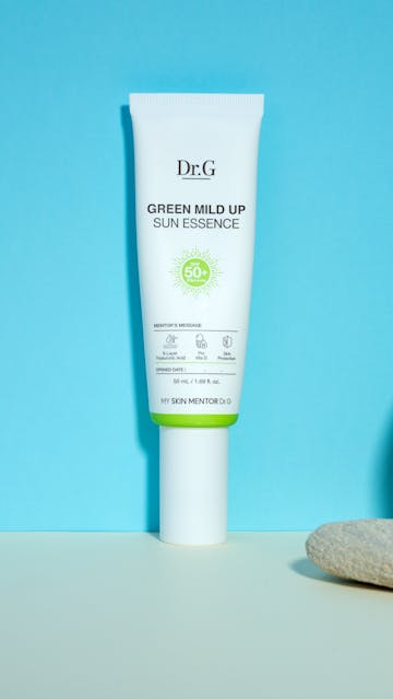 Dr.G Green Mild Up Sun Essence SPF50+ PA++++