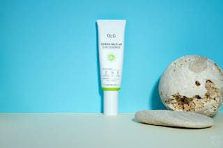 Dr.G Green Mild Up Sun Essence SPF50+ PA++++