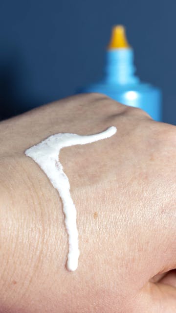 Bioré UV Aqua Rich Aqua Protect Lotion SPF 50+ PA++++ Texture