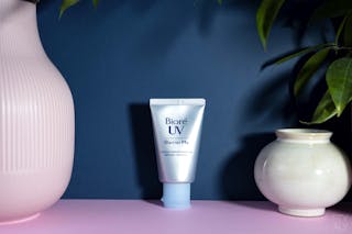 Bioré UV Barrier Me Cushion Gentle Essence SPF 50+ PA++++