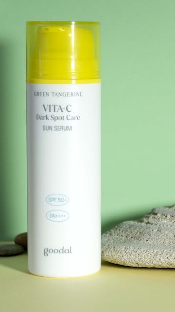 Goodal Green Tangerine Vita-C Dark Spot Care Sun Serum SPF50+ PA++++