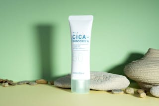 Innisfree Mild Cica-Sunscreen Tone-Up SPF50+ PA++++