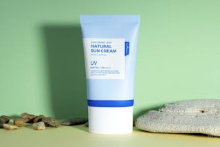 Isntree Hyaluronic Acid Natural Sun Cream SPF50+ PA++++