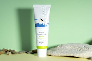 Round Lab Birch Juice Moisturizing Mild-Up Sun Cream SPF50+ PA++++
