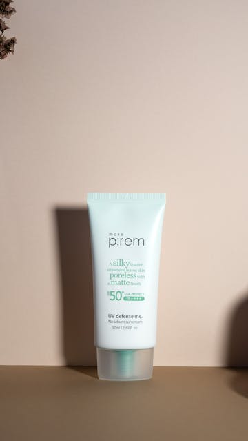 Makeprem Uv Defense Me No Sebum Sun Cream