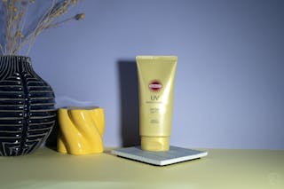 Kosé Suncut UV Perfect Essence SPF 50+ PA++++