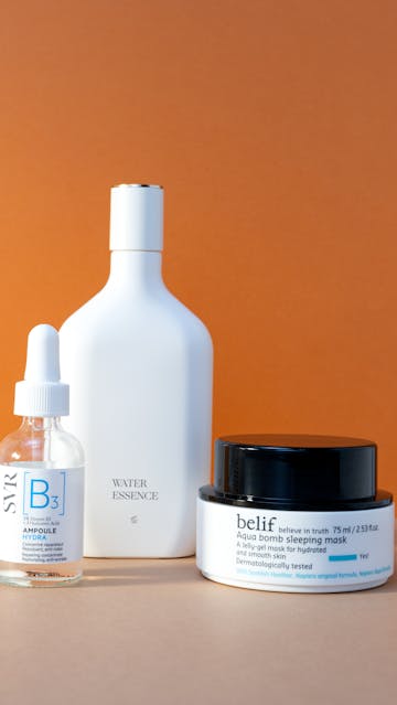 SVR Ampoule Hydra B3, Tambourins Water Essence, Belif Aqua Bomb Sleeping Mask